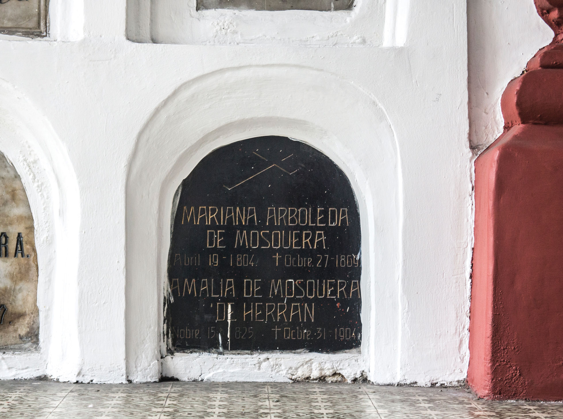 Una cripta para dos primeras damas