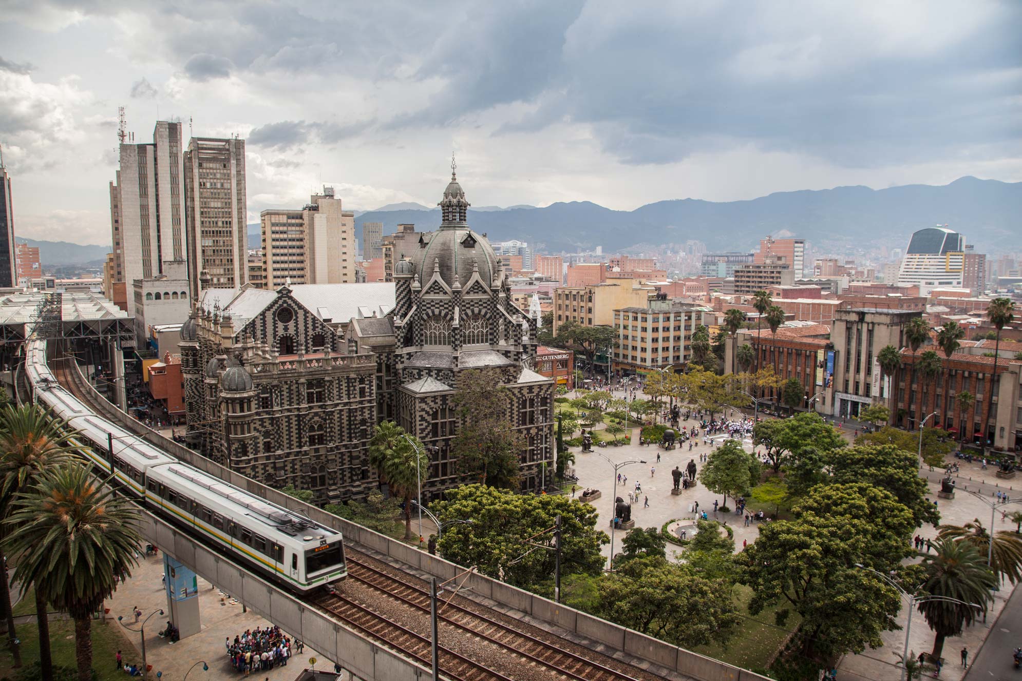 De Palacio Municipal a Museo de Antioquia: caos y esperanza urbana
