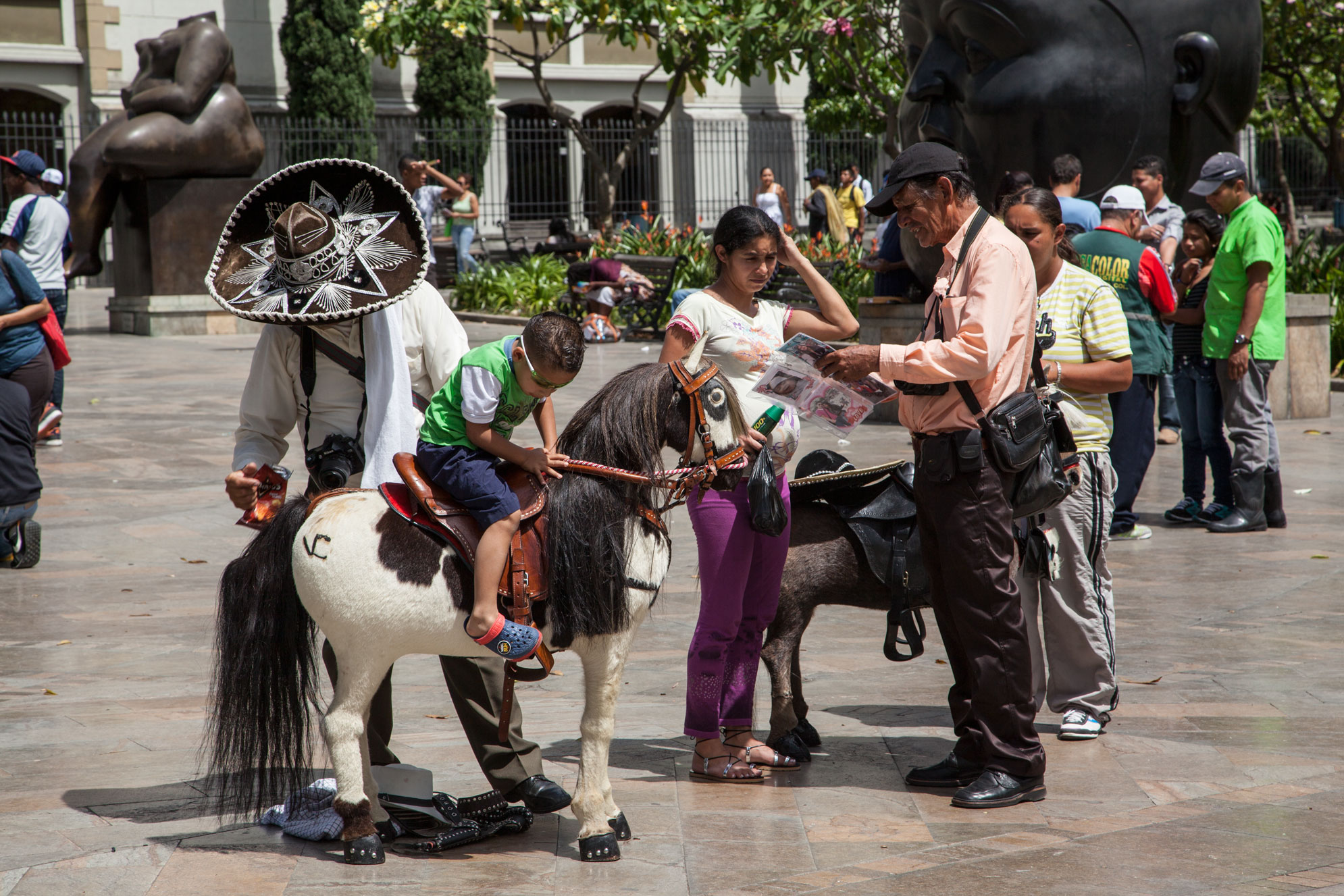 Fotógrafos Plaza de las Esculturas