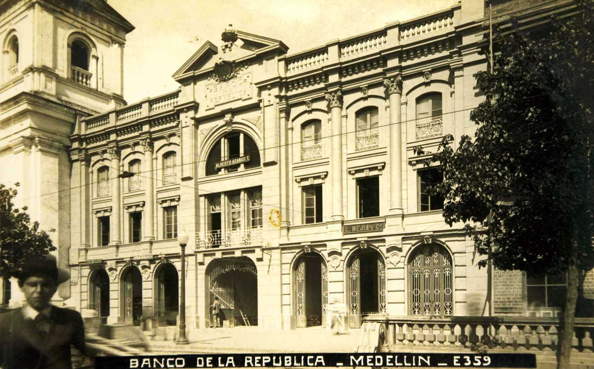 La arquitectura bancaria de Medellín y los edificios de Bancolombia