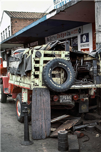 Barrio Triste por León Ruiz (1985)