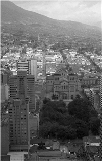 Parque Bolívar Galería Antigua