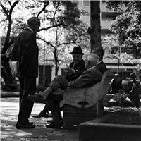 La banca. Proyecto fotográfico de León Francisco Ruiz, 1980.