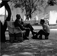 La banca. Proyecto fotográfico de León Francisco Ruiz, 1980.