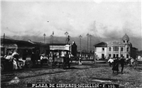 Las plazas que se volvieron parques Galería Antigua