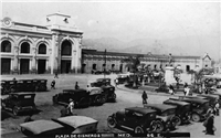 Las plazas que se volvieron parques Galería Antigua