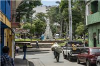 Las plazas que se volvieron parques Galería Actual