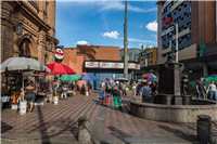 Las plazas que se volvieron parques Galería Actual