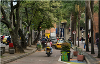 Paseos y corredores del Centro Galería Actual