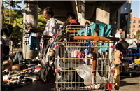 Bajos del metro Prado