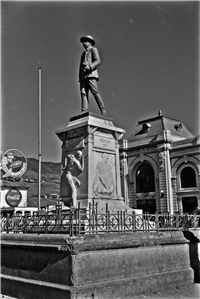 Monumento a Francisco Javier Cisneros