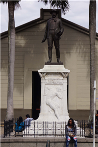 Monumento a Francisco Javier Cisneros