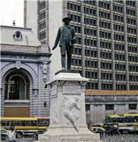 Monumento a Francisco Javier Cisneros