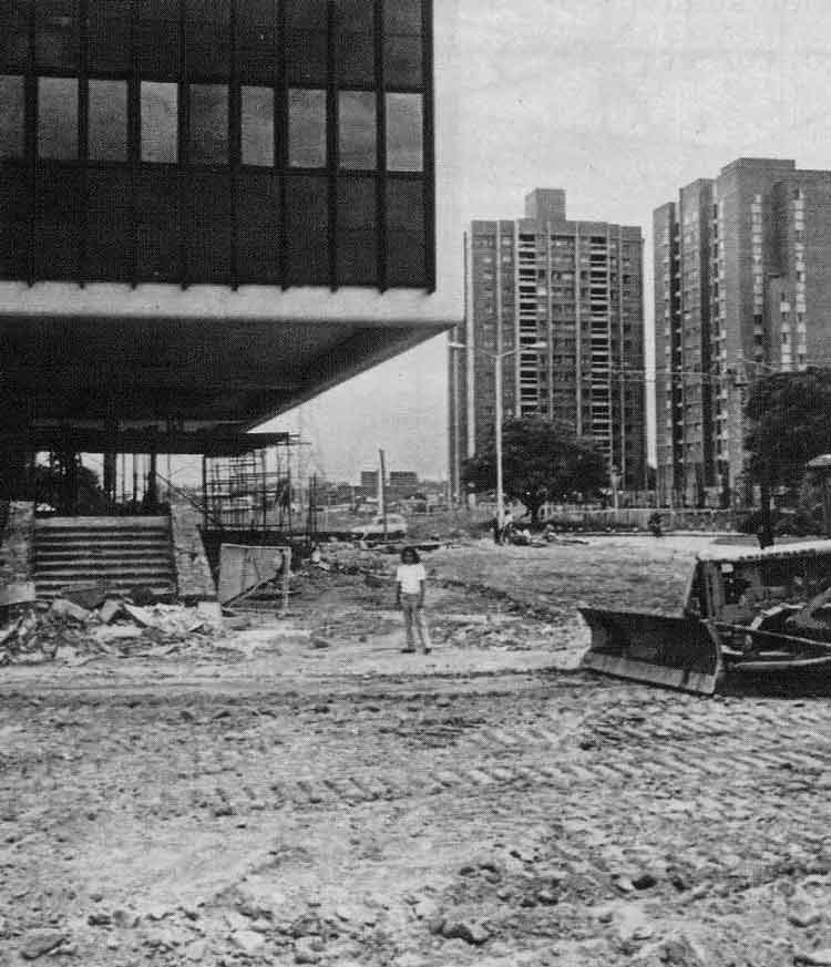 Ese gran cubo que ha sido la casa Suramericana