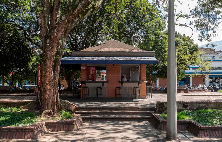 Contrastes perpetuos